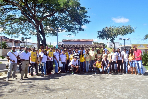 Faxina&ccedil;o de Combate &agrave; dengue, zika e chicungunya, no bairro da Vaquejada.