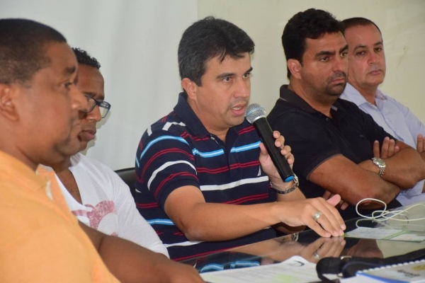 Prefeito Adriano Lima participa de coletiva com a imprensa e faz importantes an&uacute;ncios para Serrinha