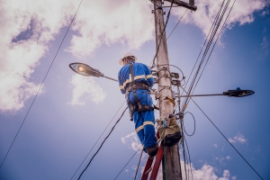 8.000 l&acirc;mpadas: Prefeitura de Serrinha inicia nova etapa de coloca&ccedil;&atilde;o de l&acirc;mpadas de led pela cidade