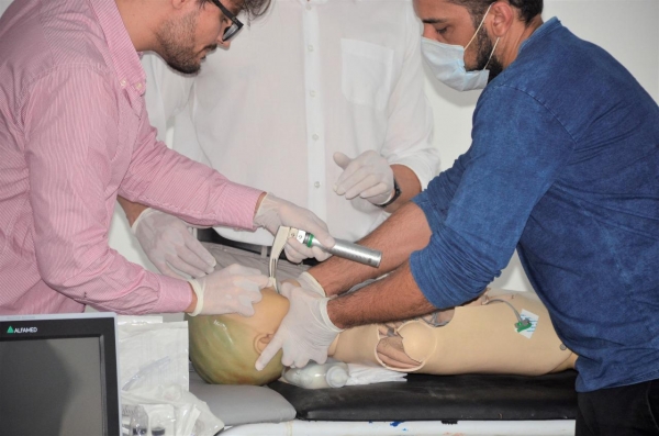 Prefeitura de Serrinha promove novo treinamento em COVID-19 para profissionais de sa&uacute;de