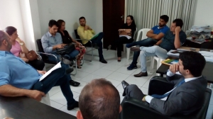 Reuni&atilde;o entre a Administra&ccedil;&atilde;o Municipal e Sismus encaminha solu&ccedil;&atilde;o para o corte dos dias dos servidores que participaram da greve